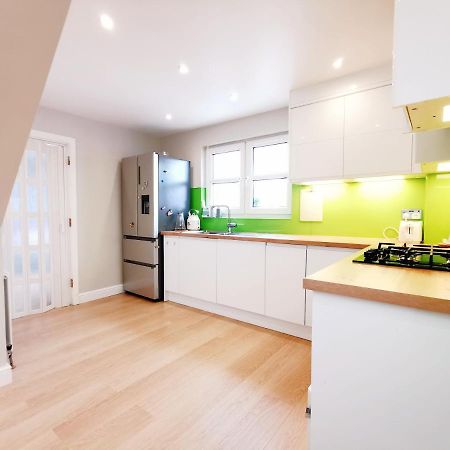 Modern And Spacious Double&King Bedrooms Both With Private Bathrooms Edinburgh Exteriér fotografie
