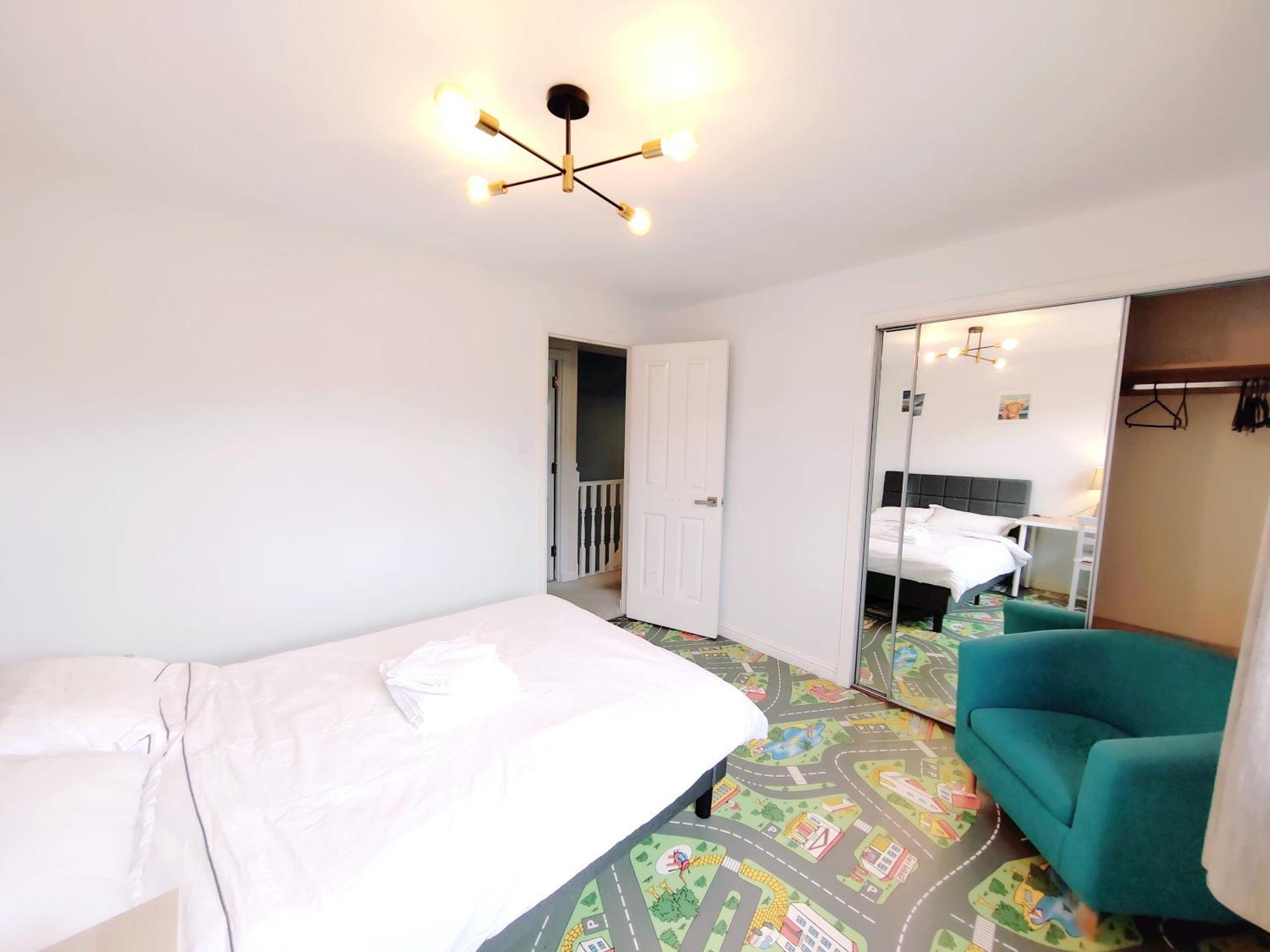 Modern And Spacious Double&King Bedrooms Both With Private Bathrooms Edinburgh Pokoj fotografie